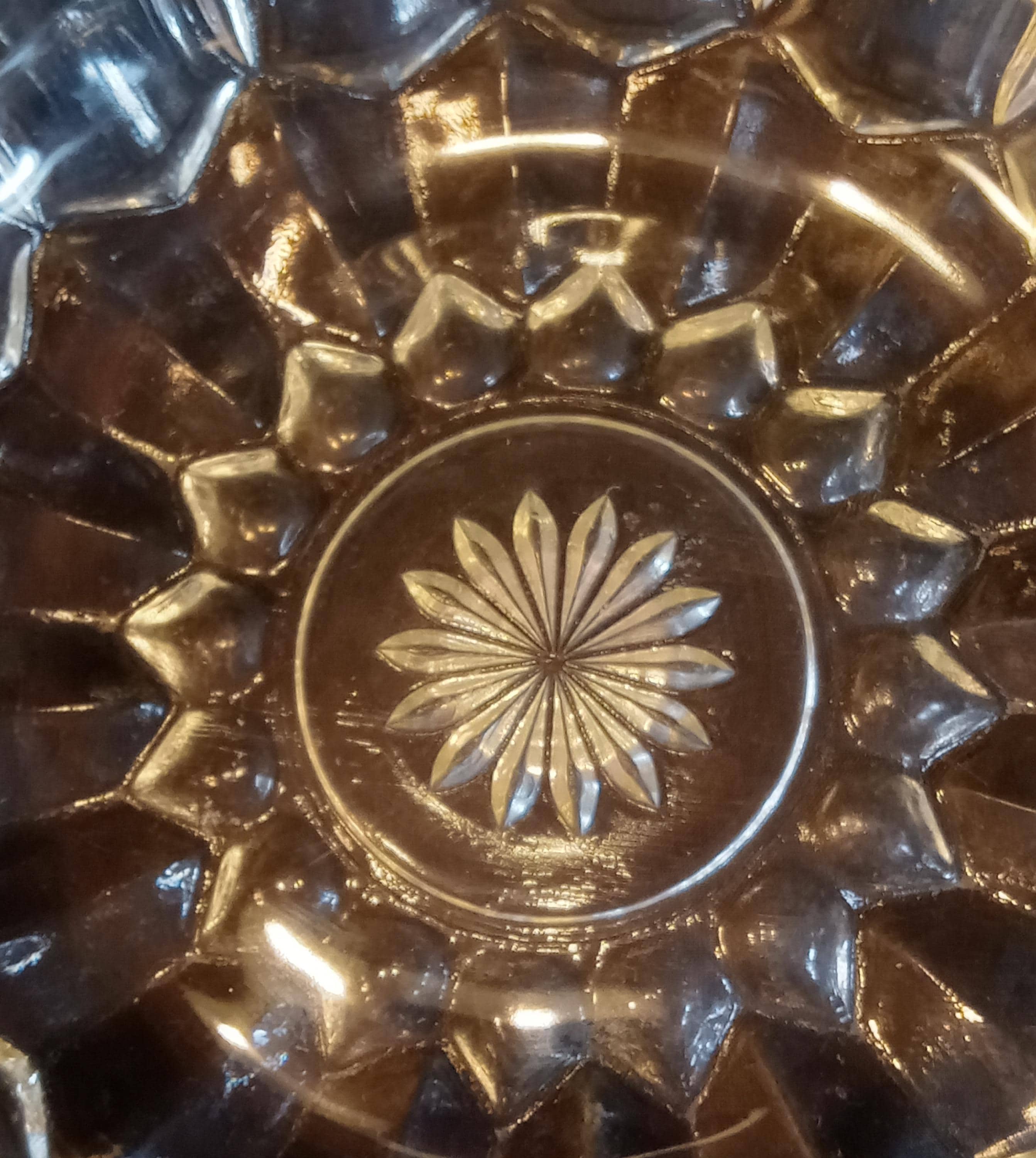 Anchor Hocking Fairfield Glass Fruit Bowl Scalloped Rim Vintage Centerpiece