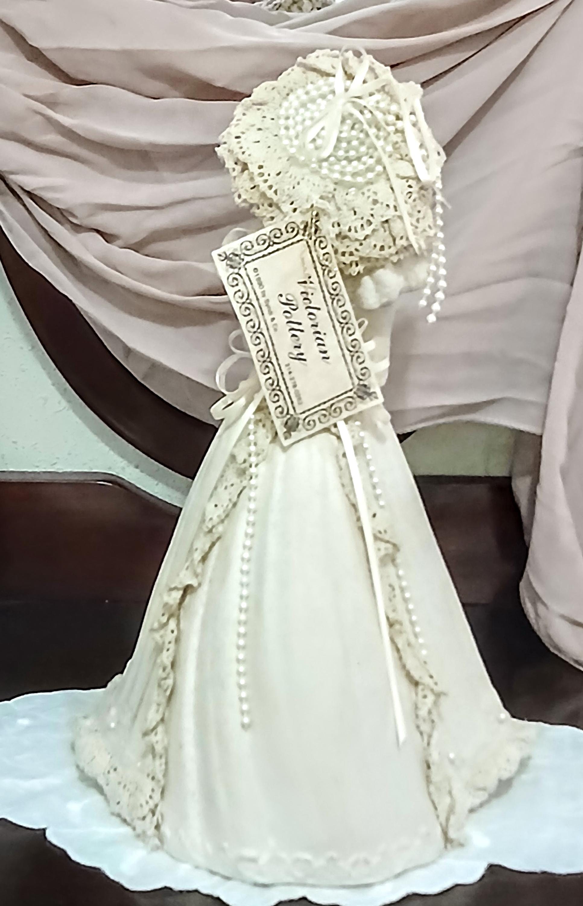 Vintage Victorian Lady Statue - Romantic Decor 1990