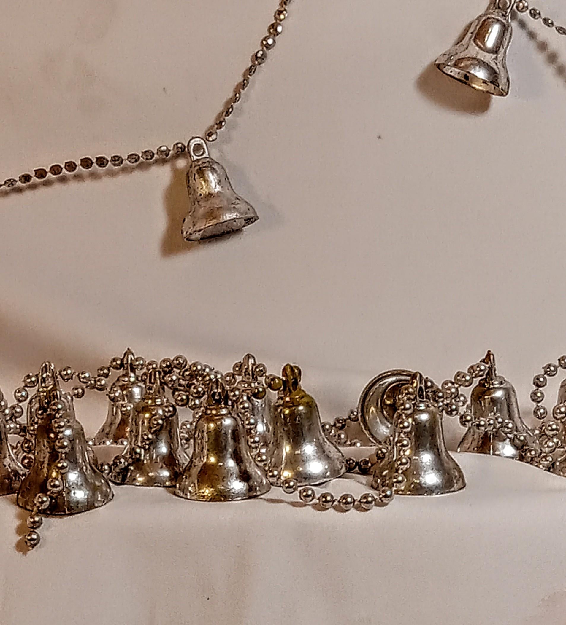 Vintage 1970s Christmas Bell Garland – Retro Christmas