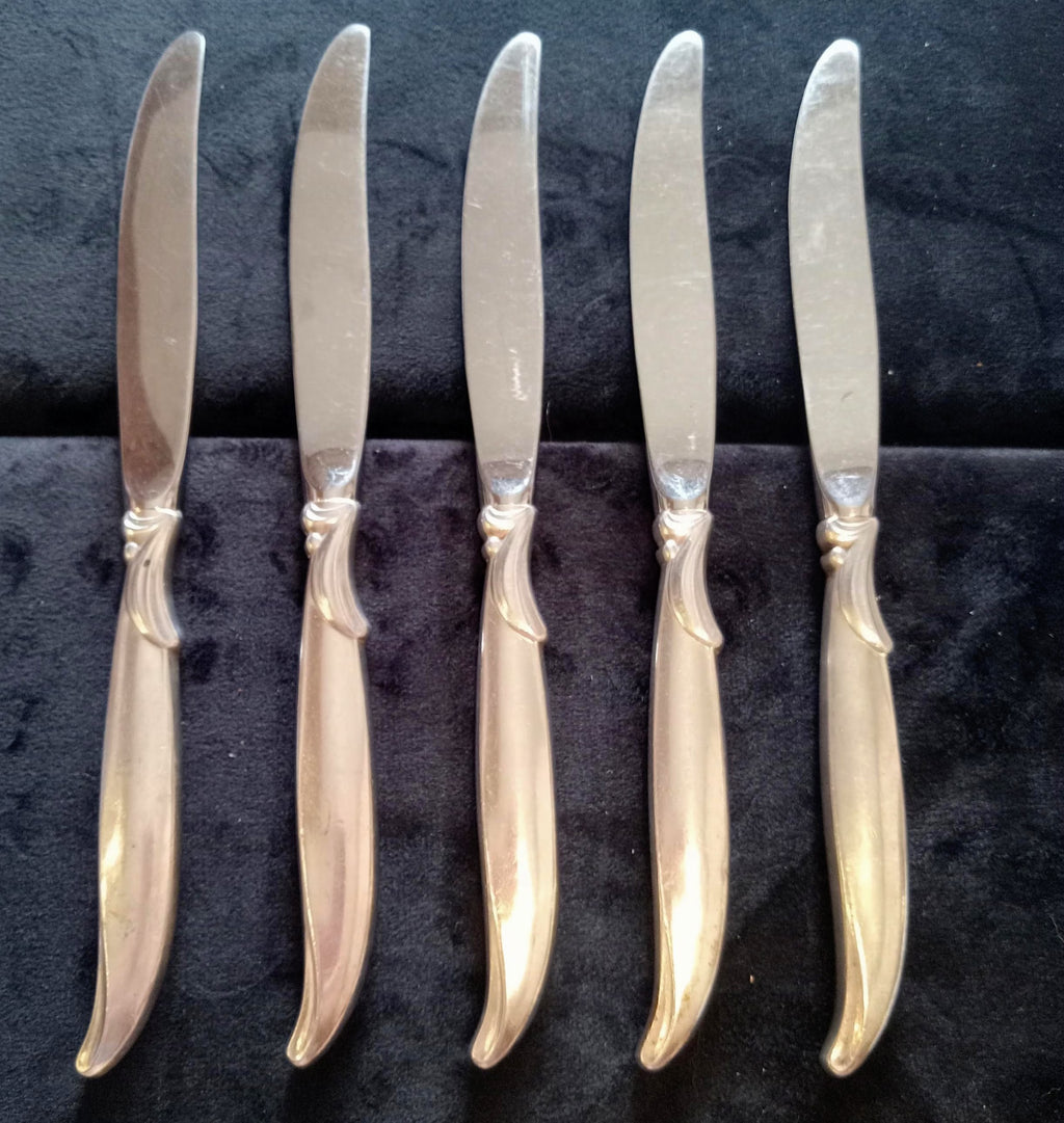 Vintage Silverware - 1847 Rogers Brothers  - 26 Piece Set